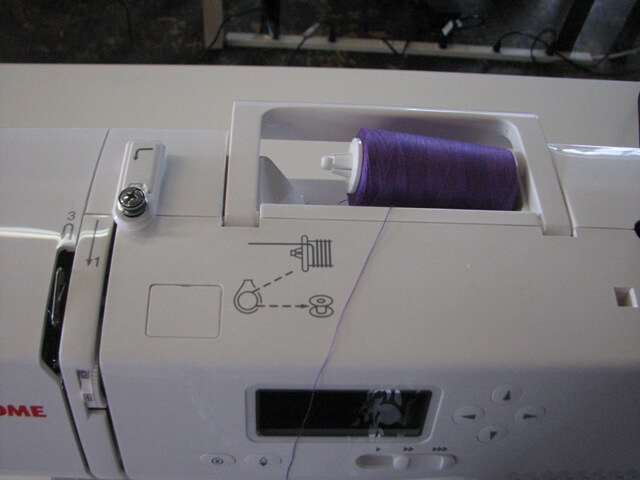 How to thread a sewing machine on iheartnaptime.net #sewing #tips