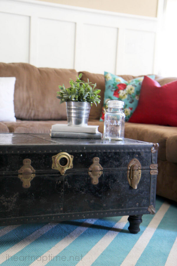 How to paint a rug + chest turned coffee table!