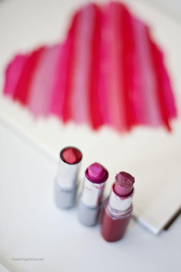 Easy Valentines Day Decor on iheartnaptime.com -DIY Lipstick Art