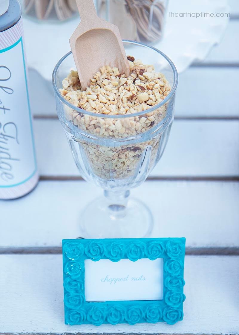 DIY ice cream stand ...so cute! 