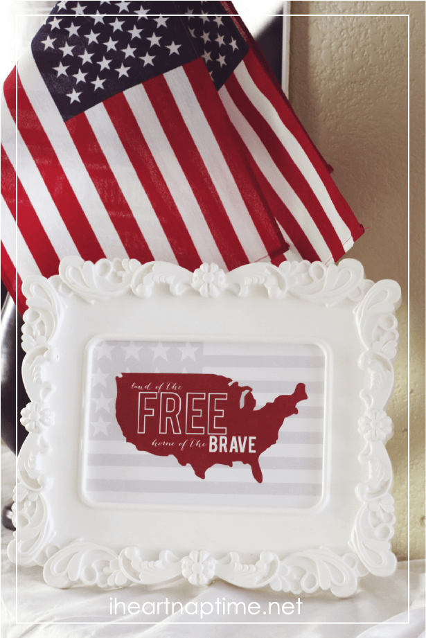 Free 4th of July print in 2 colors at I heart naptime.