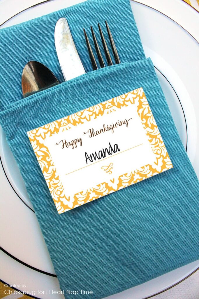 FREE Printable Thanksgiving Place Cards - The Inspiration Board