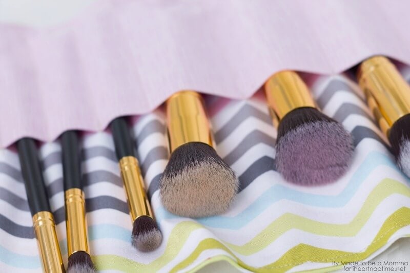 Makeup Brush Roll Brushes on iheartnaptime.com