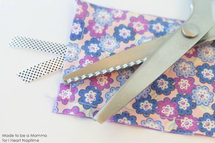 Fabric Bookmark Pinking Shears on iheartnaptime.com