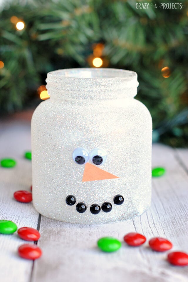 Make these cute and adorable Christmas Treat Jars this season - perfet for decorating and gift-giving.