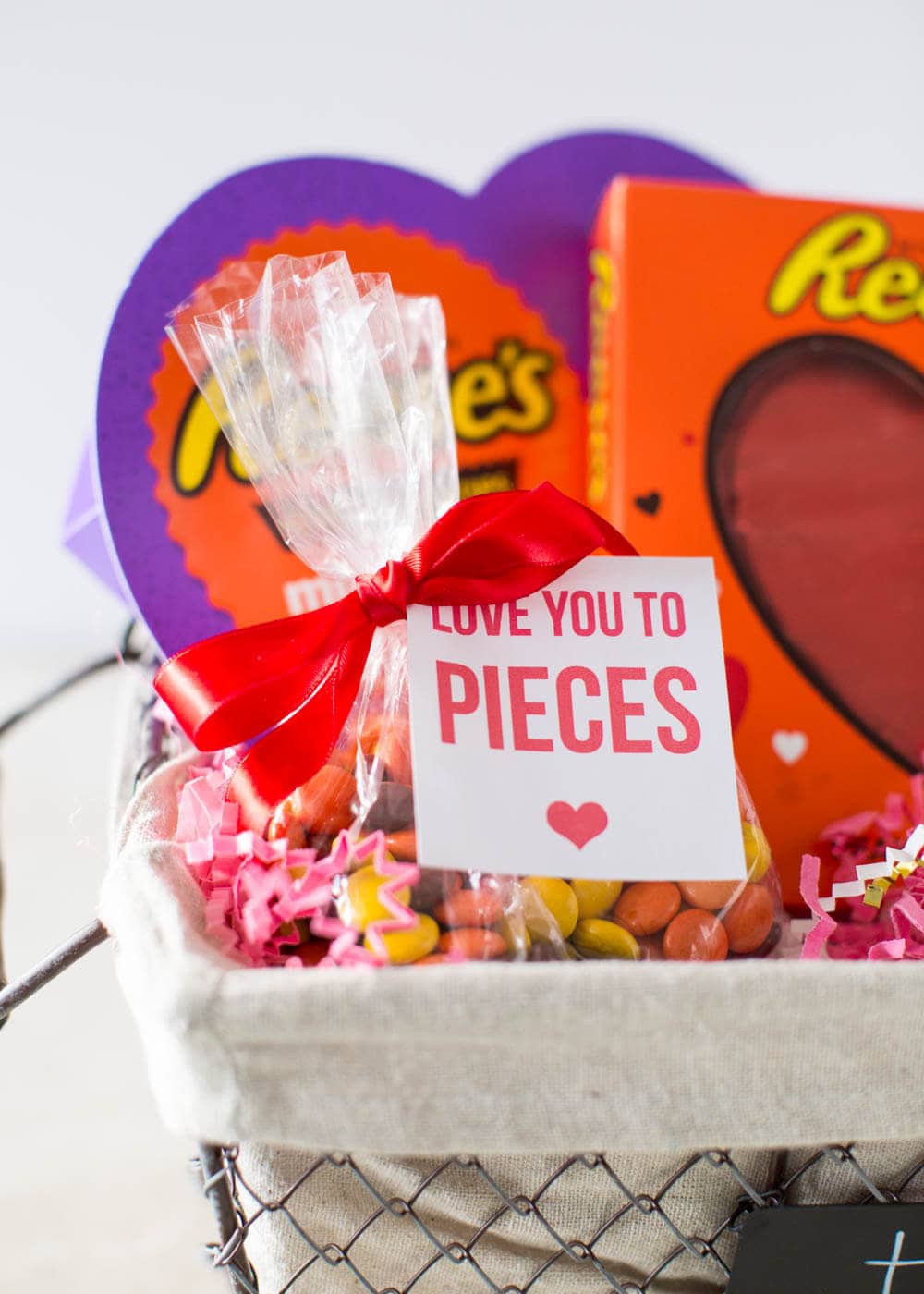 Reese's Valentine Printables - download for free for a cute and easy Valentine's gift!