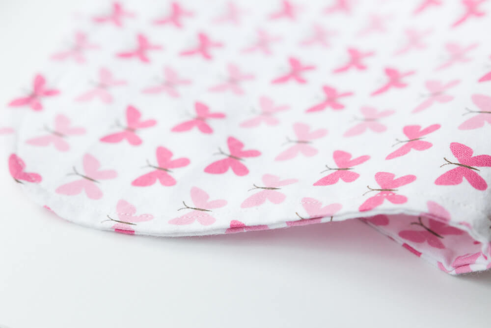 Simple Baby Burp Cloths - an easy, adorable, and quick sewing project for the newest little one in your life