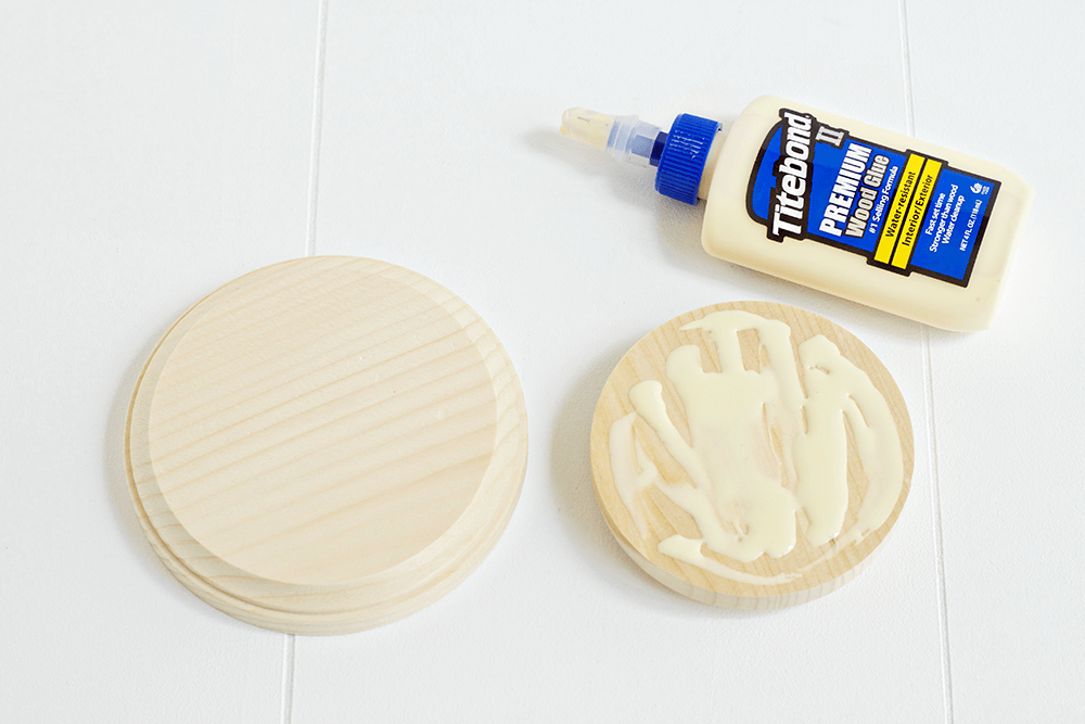 DIY Wood Cake Stand... an easy, customizable DIY perfect for displaying sweet desserts or favorite household items!