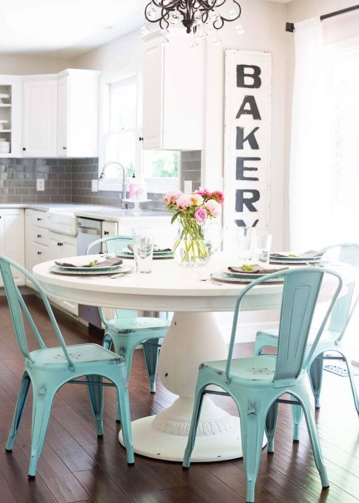 DIY Chalk Paint Table + Cheese Board... a beautiful new dressed table really opens up the kitchen!