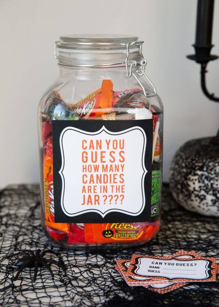 5 EASY Kids Halloween Games... Candy Guess Game