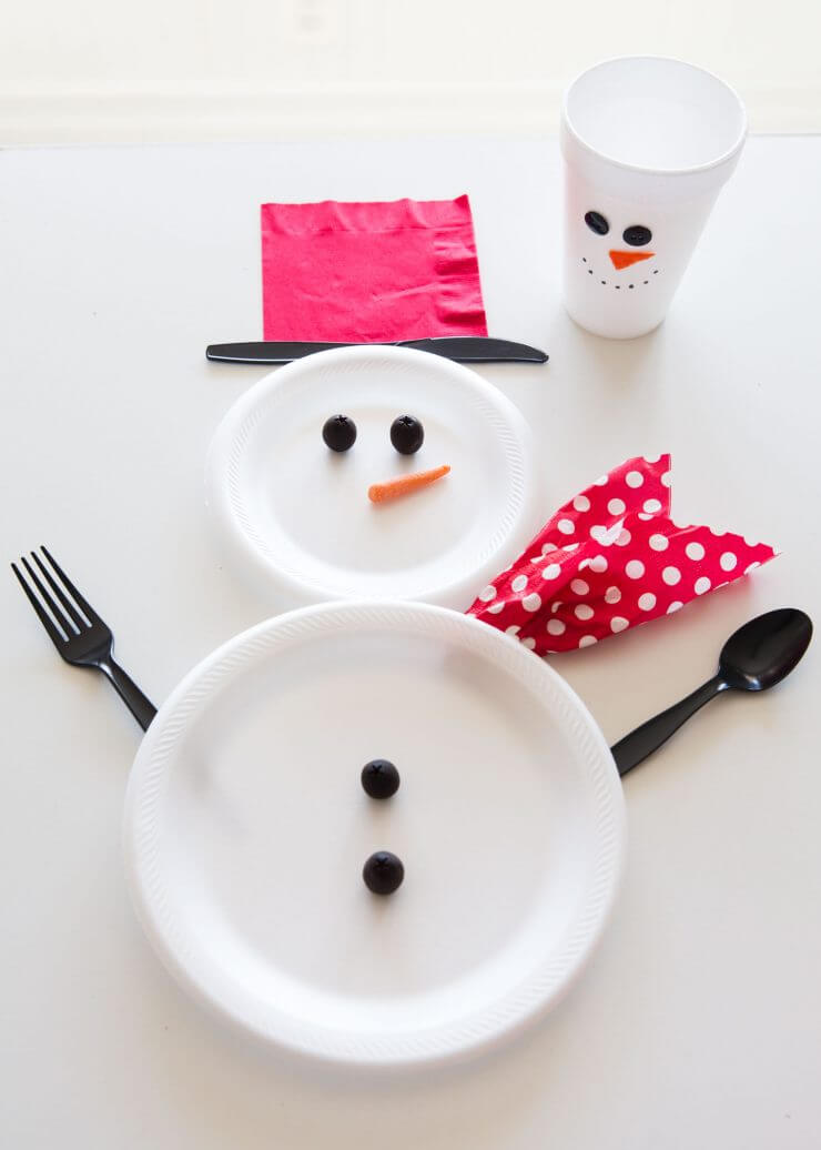 Wrapped Christmas Table and Snowman Plates... making the snowman plates and cups!