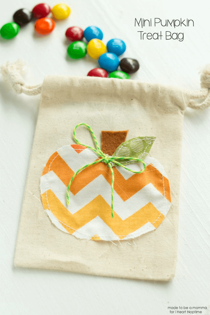 mini pumpkin treat bag 