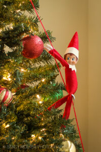 25 Easy Last Minute Elf on the Shelf Ideas - The Inspiration Board