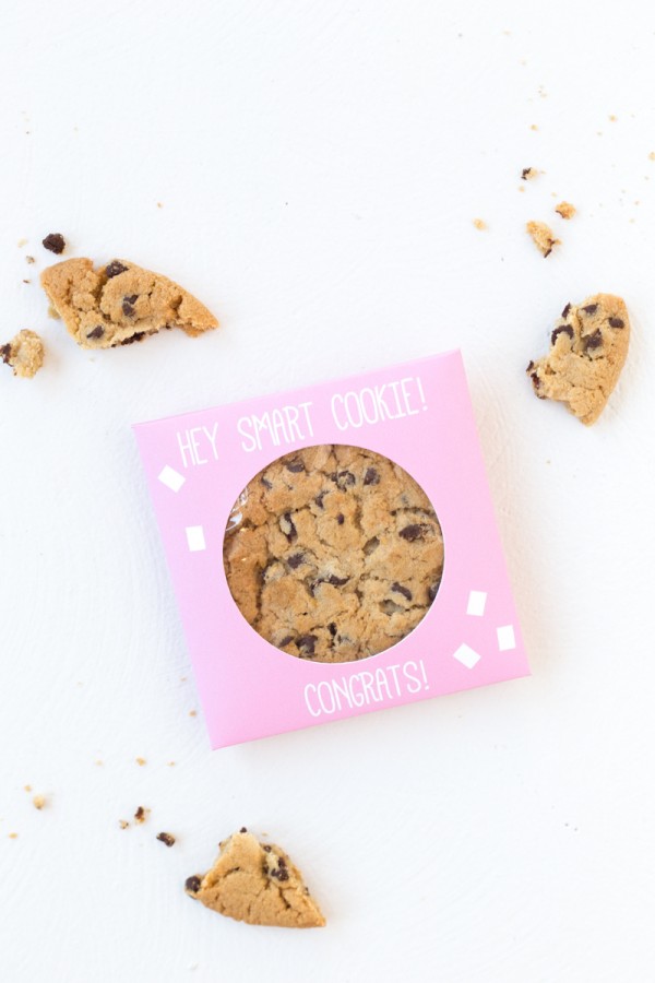 Cookie in a box Graduation Favors