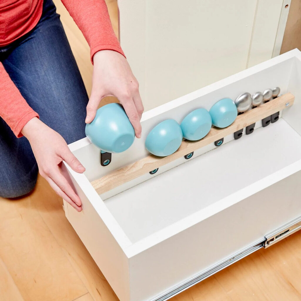 Measuring Cup Storage Hack