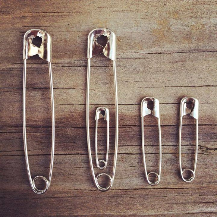 Pregnancy Announcement Safety Pins