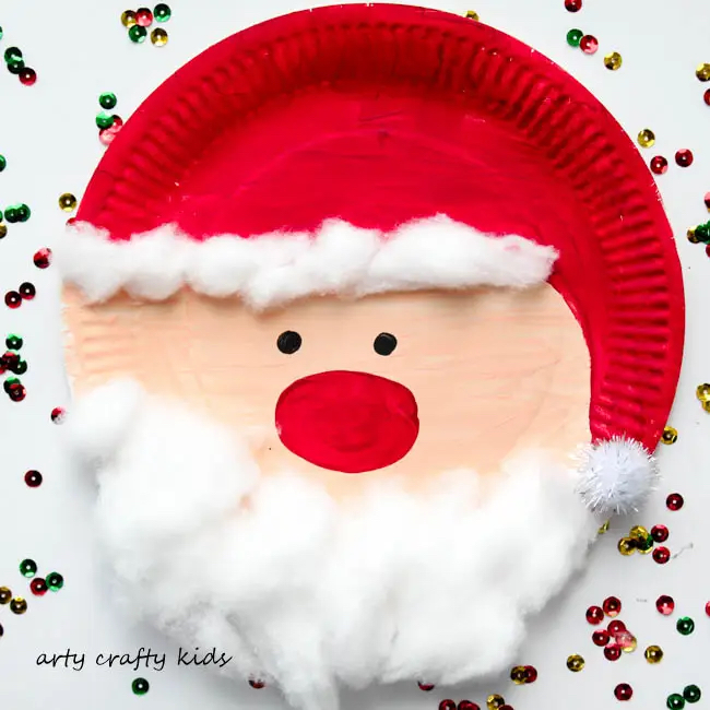 Easy Christmas Crafts for Kids...festive ideas to help bring the holiday cheer into your home this season. Simple instructions perfect for little hands. Paper Plate Santa
