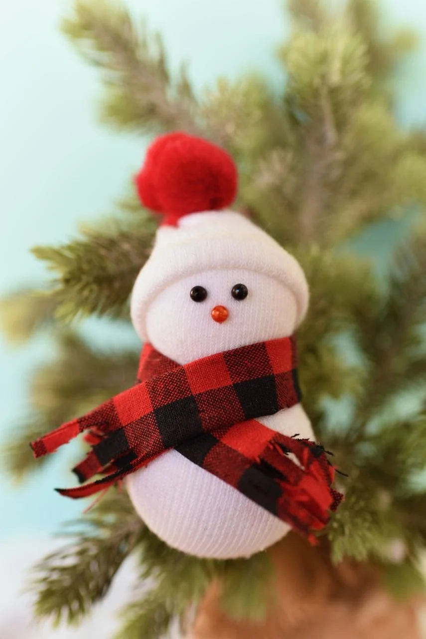 5 Min DIY Snowman Ornament